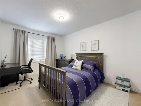 89 Hutt Crescent Aurora ON L4G 0T2