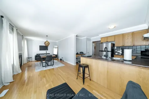 156 Mavrinac Boulevard Aurora ON L4G 0G6