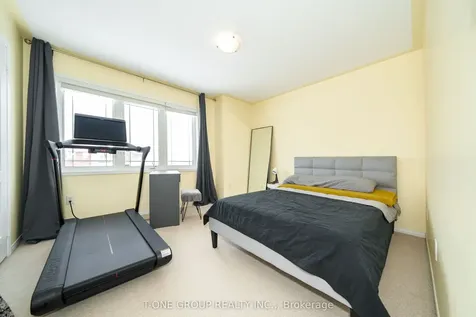 156 Mavrinac Boulevard Aurora ON L4G 0G6