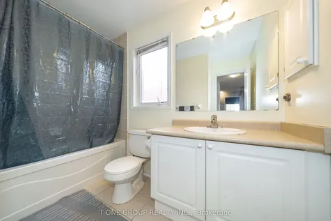 156 Mavrinac Boulevard Aurora ON L4G 0G6