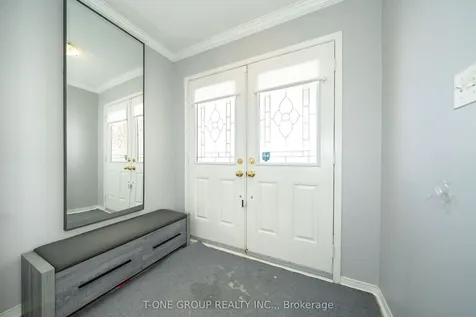 156 Mavrinac Boulevard Aurora ON L4G 0G6