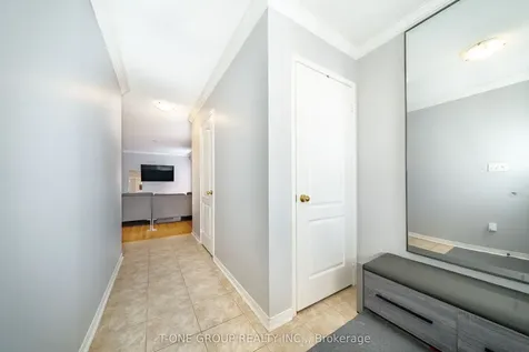 156 Mavrinac Boulevard Aurora ON L4G 0G6