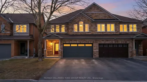 86 Petermann Street Aurora ON L4G 7X5