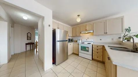 86 Petermann Street Aurora ON L4G 7X5