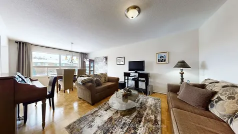 86 Petermann Street Aurora ON L4G 7X5
