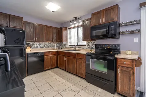 1 Burbank Circle Adjala-tosorontio ON L0M 1J0