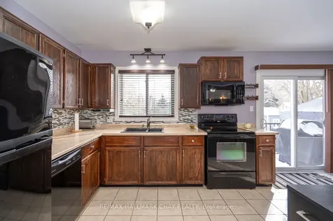 1 Burbank Circle Adjala-tosorontio ON L0M 1J0