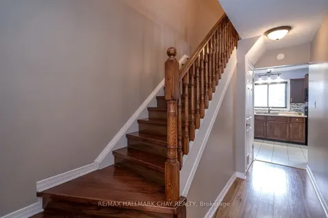 1 Burbank Circle Adjala-tosorontio ON L0M 1J0