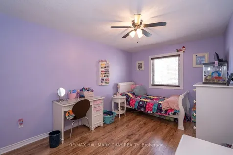 1 Burbank Circle Adjala-tosorontio ON L0M 1J0