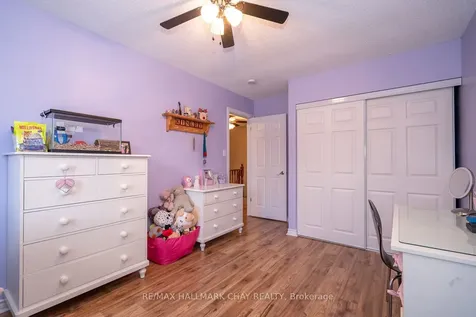 1 Burbank Circle Adjala-tosorontio ON L0M 1J0