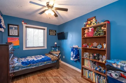 1 Burbank Circle Adjala-tosorontio ON L0M 1J0