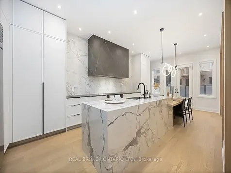 34 Meteorite Street Richmond Hill ON L4C 4L9