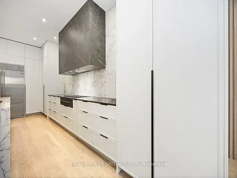 34 Meteorite Street Richmond Hill ON L4C 4L9