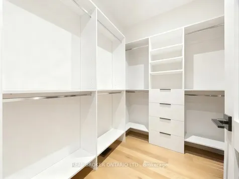 34 Meteorite Street Richmond Hill ON L4C 4L9