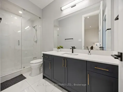 34 Meteorite Street Richmond Hill ON L4C 4L9