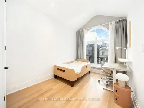 34 Meteorite Street Richmond Hill ON L4C 4L9