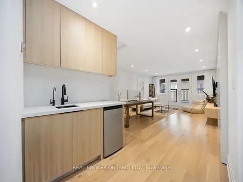 34 Meteorite Street Richmond Hill ON L4C 4L9