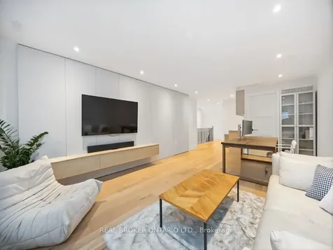 34 Meteorite Street Richmond Hill ON L4C 4L9