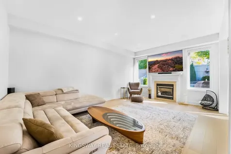 61 Milligan Street Bradford West Gwillimbury ON L3Z 0A4