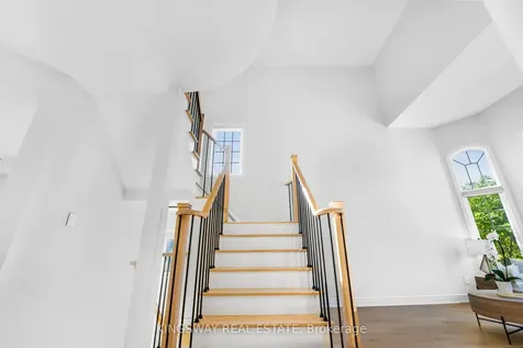 61 Milligan Street Bradford West Gwillimbury ON L3Z 0A4