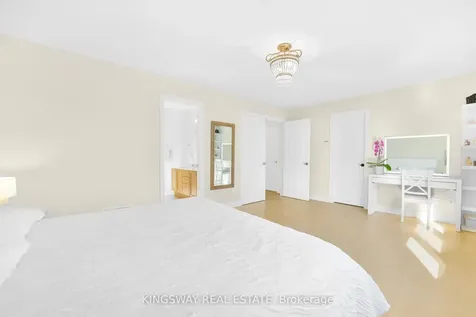 61 Milligan Street Bradford West Gwillimbury ON L3Z 0A4