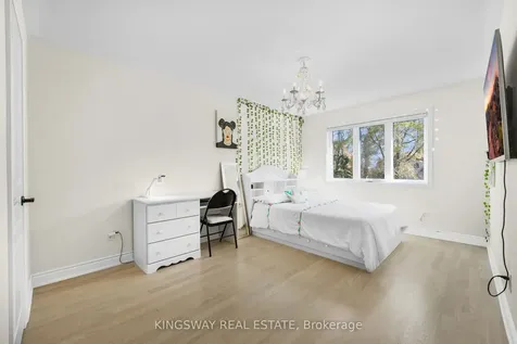 61 Milligan Street Bradford West Gwillimbury ON L3Z 0A4