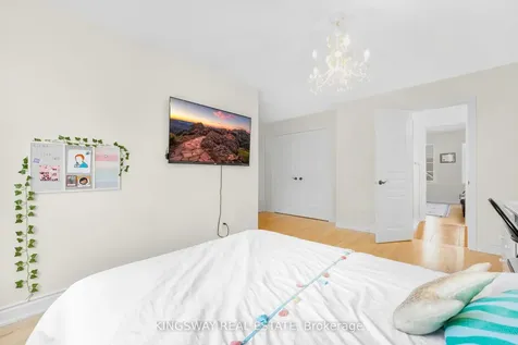 61 Milligan Street Bradford West Gwillimbury ON L3Z 0A4