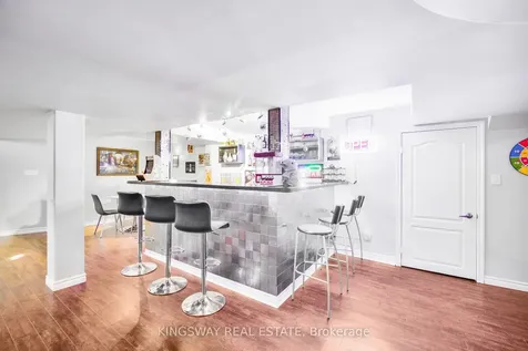 61 Milligan Street Bradford West Gwillimbury ON L3Z 0A4