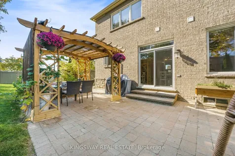 61 Milligan Street Bradford West Gwillimbury ON L3Z 0A4