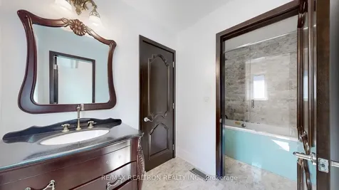 58 Highland Park Boulevard Markham ON L3T 1B3