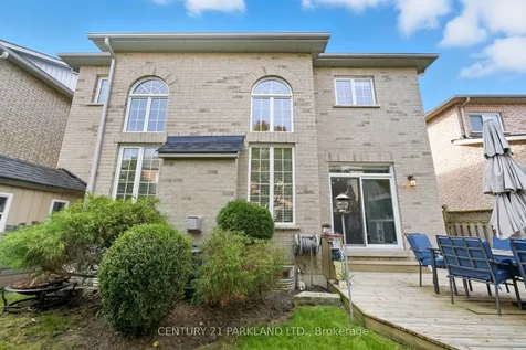 18 Turnbridge Road Aurora ON L4G 7R9