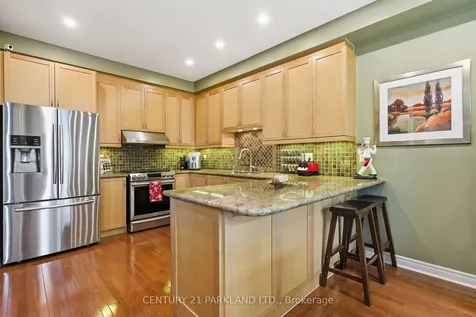 18 Turnbridge Road Aurora ON L4G 7R9