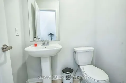 54 Landolfi Way Bradford West Gwillimbury ON L3Z 4L7