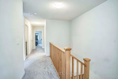 54 Landolfi Way Bradford West Gwillimbury ON L3Z 4L7