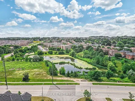 54 Landolfi Way Bradford West Gwillimbury ON L3Z 4L7