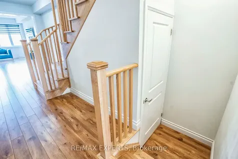 54 Landolfi Way Bradford West Gwillimbury ON L3Z 4L7