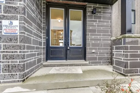 117 Tennant Circle Vaughan ON L4H 5L5