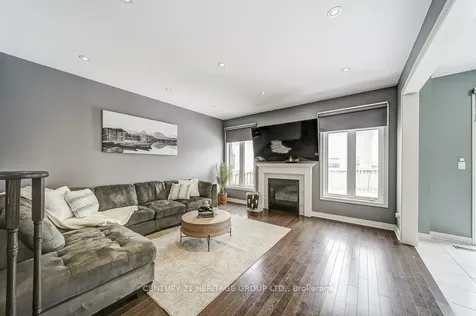 61 Algeo Way Bradford West Gwillimbury ON L3Z 0W1