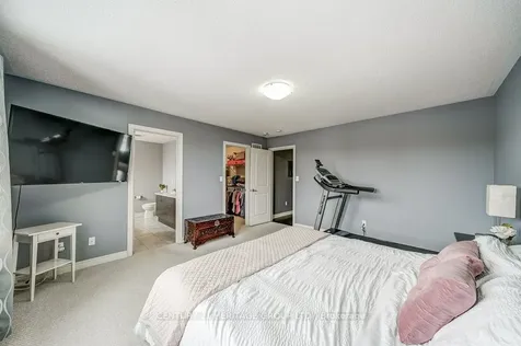 61 Algeo Way Bradford West Gwillimbury ON L3Z 0W1