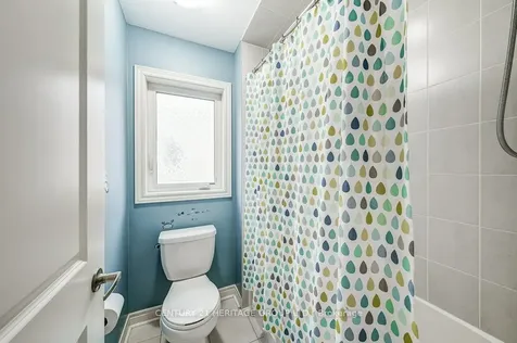 61 Algeo Way Bradford West Gwillimbury ON L3Z 0W1