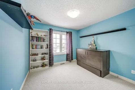 61 Algeo Way Bradford West Gwillimbury ON L3Z 0W1