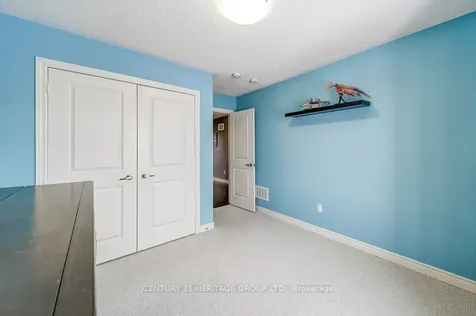 61 Algeo Way Bradford West Gwillimbury ON L3Z 0W1