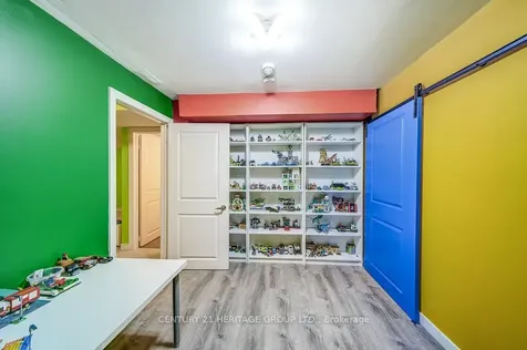 61 Algeo Way Bradford West Gwillimbury ON L3Z 0W1