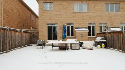 61 Algeo Way Bradford West Gwillimbury ON L3Z 0W1