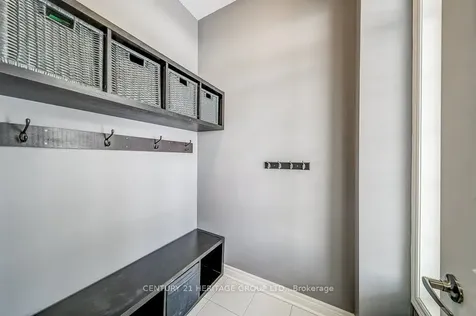 61 Algeo Way Bradford West Gwillimbury ON L3Z 0W1