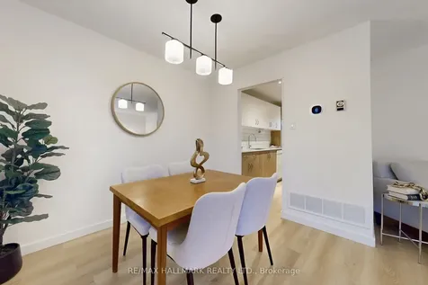 50 Gordon Way Markham ON L3T 5A2