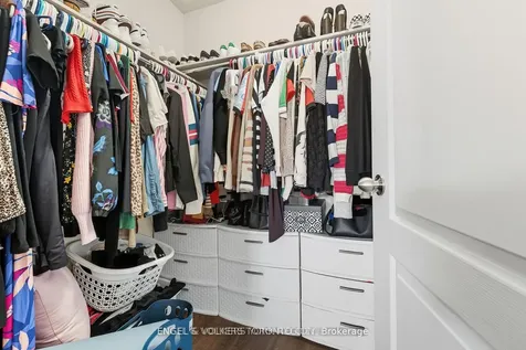 23 Weir Street Bradford West Gwillimbury ON L3Z 0K6