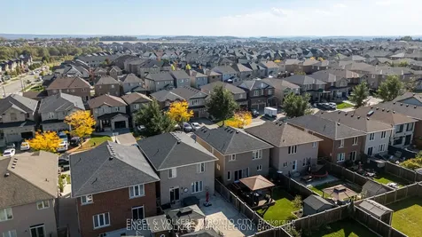 23 Weir Street Bradford West Gwillimbury ON L3Z 0K6