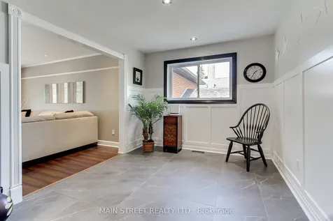 124 Lee Avenue Bradford West Gwillimbury ON L3Z 1A9