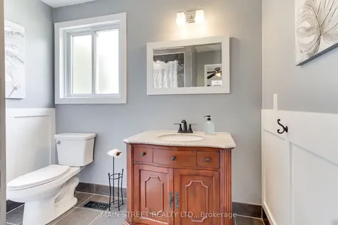 124 Lee Avenue Bradford West Gwillimbury ON L3Z 1A9
